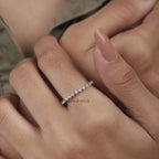 floating bubble single prong moissanite eternity band in 18K