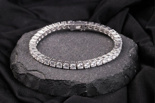 Round Cut Moissanite Tennis Bracelet in Sterling Silver