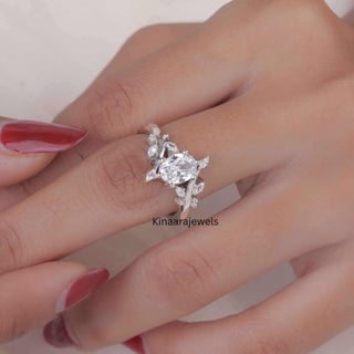 Oval Cut Diamond Leaf Engagement Ring 