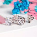 round cut diamond stud earrings