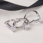 pear shaped diamond wedding ring set