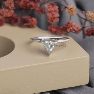 1 CT Triangle Lab Grown Diamond Promise Ring			