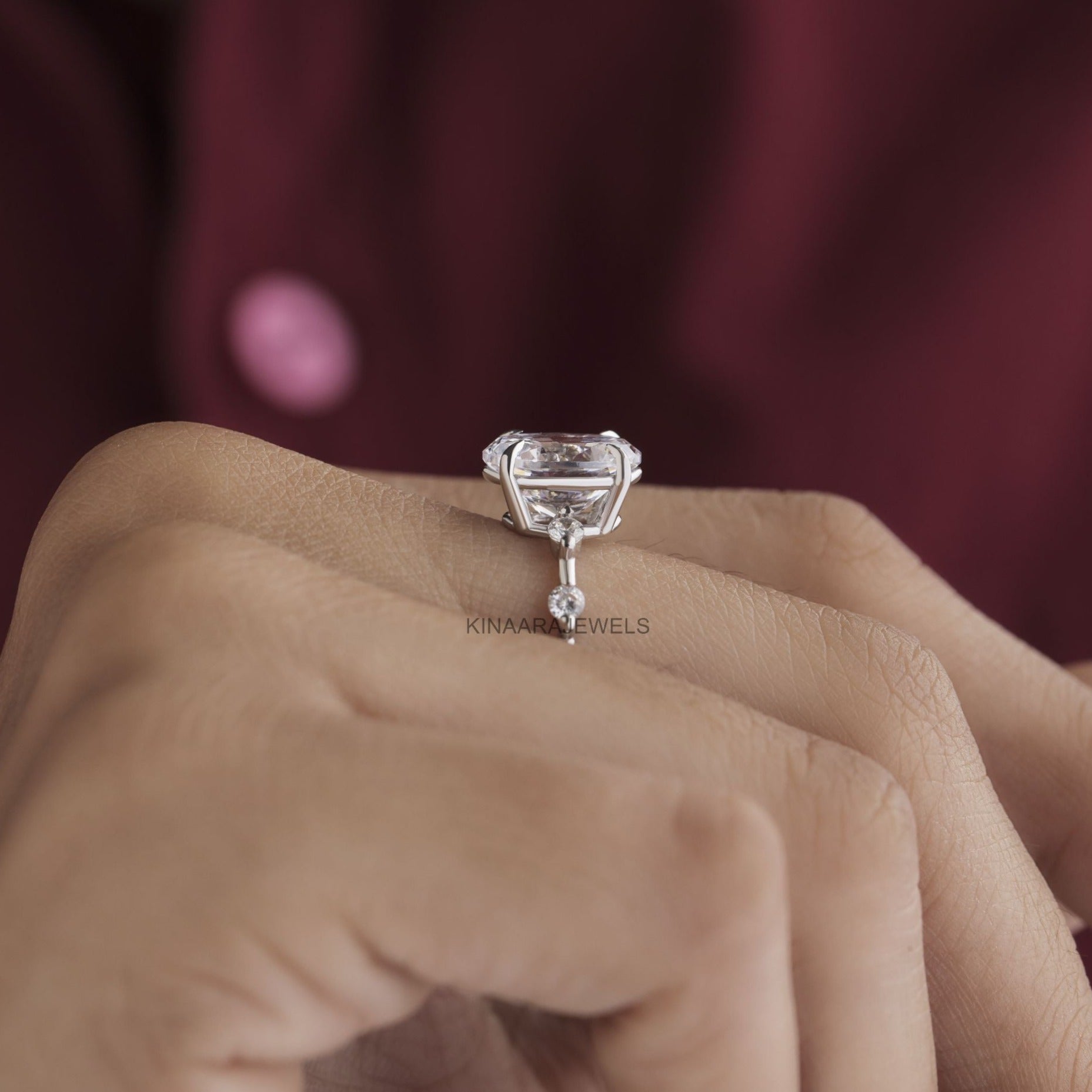 lab grown diamond engagement ring