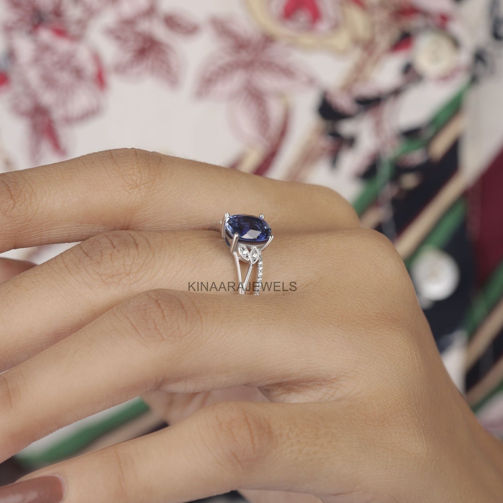 2 ct blue sapphire oval engagement ring